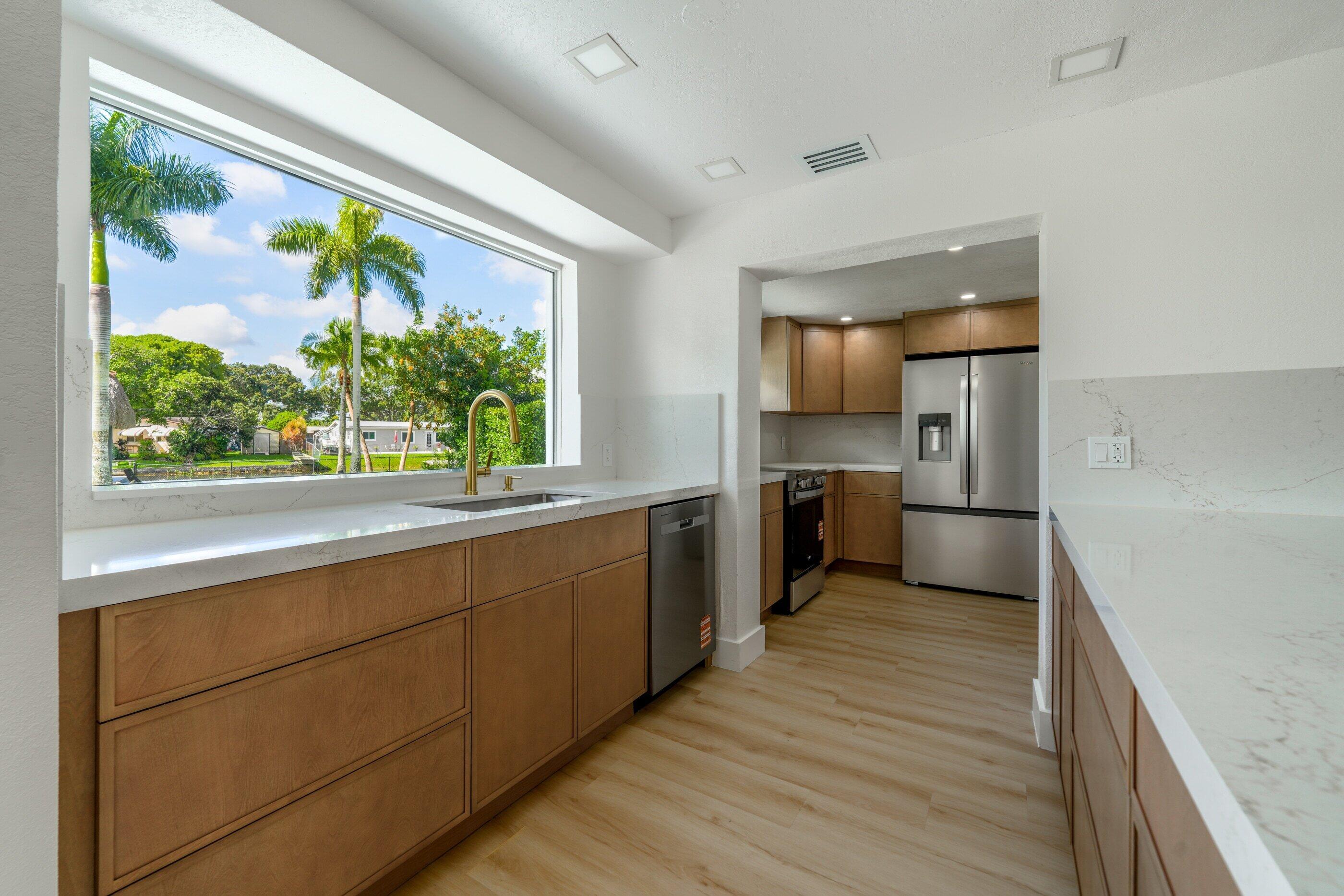8946 SW 52nd Court, Cooper City, FL 33328 - Photo 5