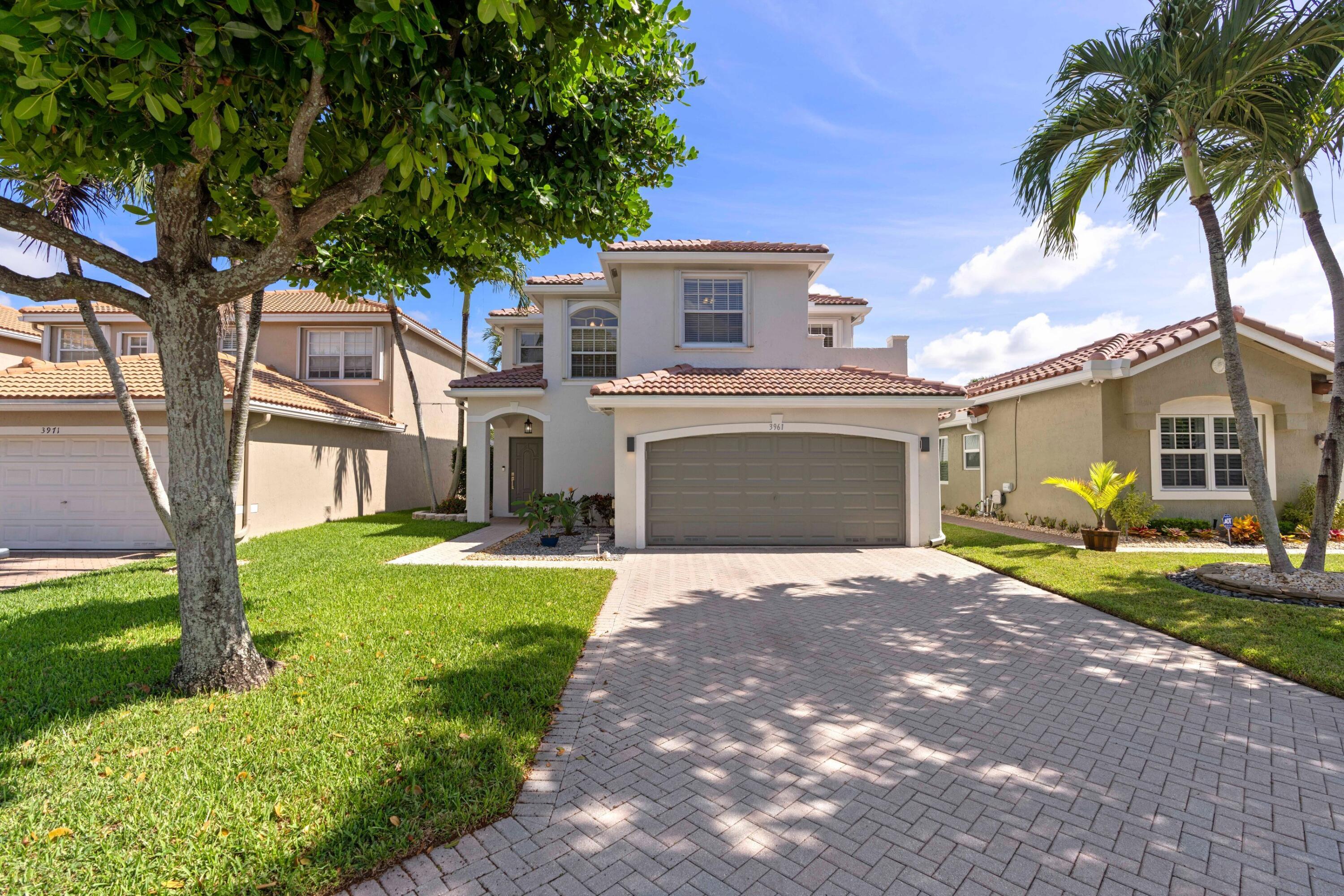 3961 Crescent Creek Place, Coconut Creek, FL 33073 - Photo 3