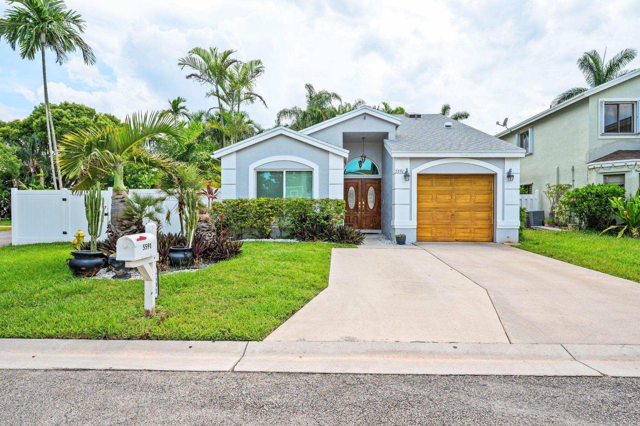 5591 SW 99th Avenue, Cooper City, FL 33328, Cooper City
