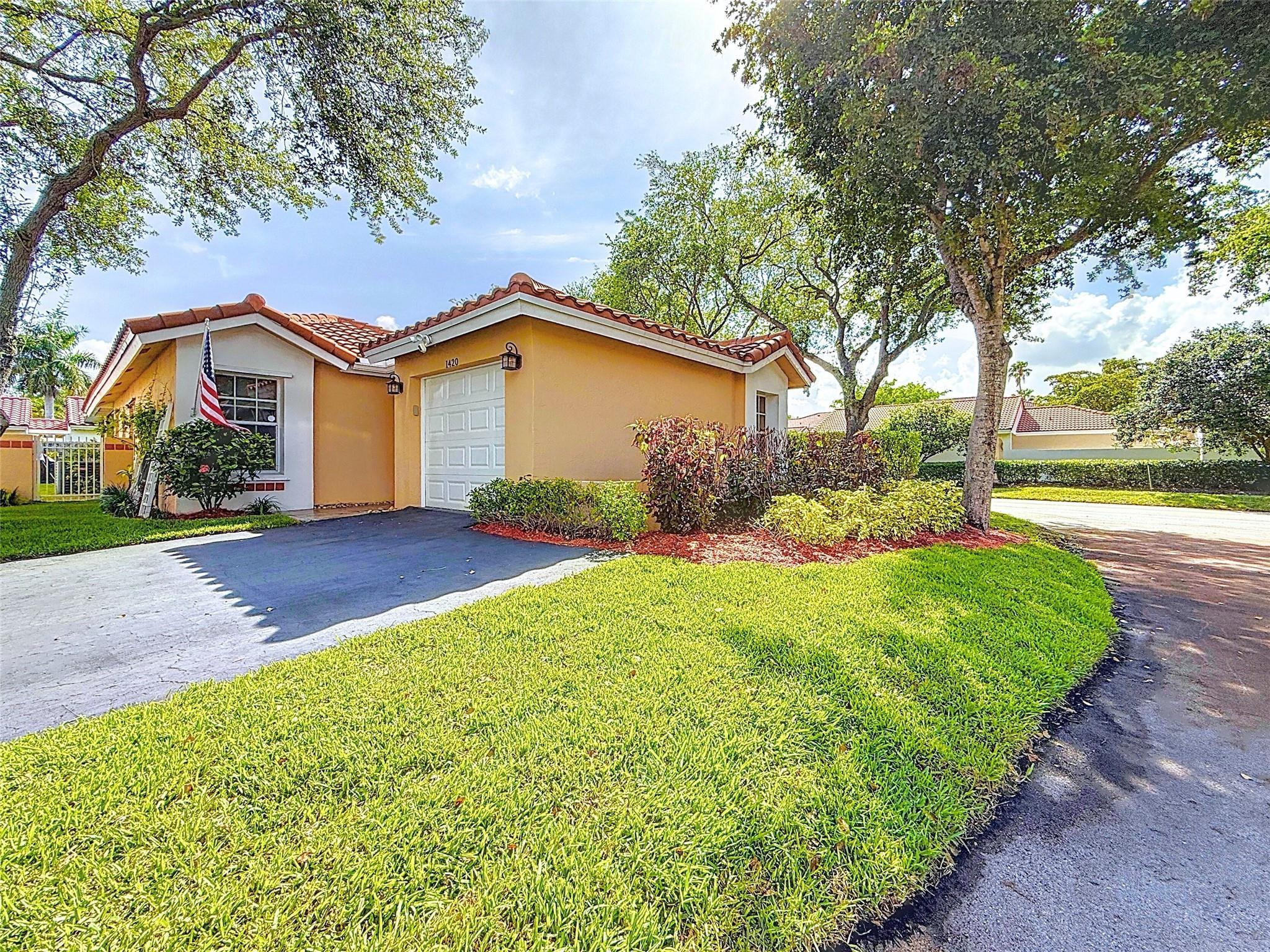 1420 Seagrape Circle, Weston, FL 33326 - Photo 5