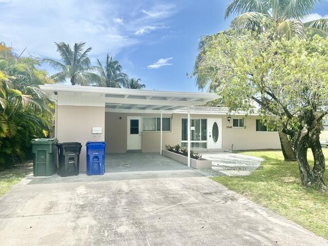 2548 Gulfstream Lane, Fort Lauderdale, FL 33312 - Photo 3