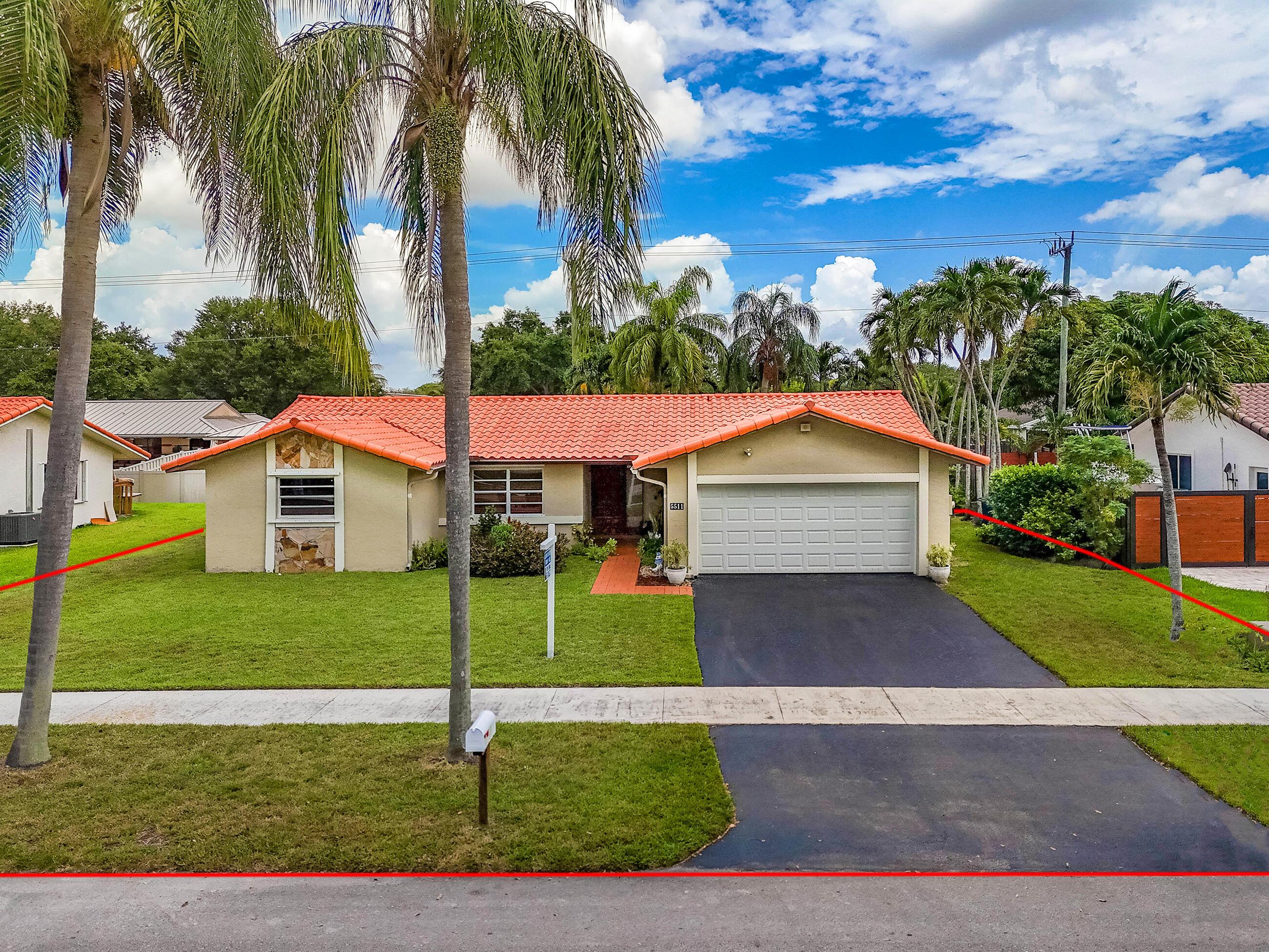 5511 SW 114th Avenue, Cooper City, FL 33330 - Photo 3