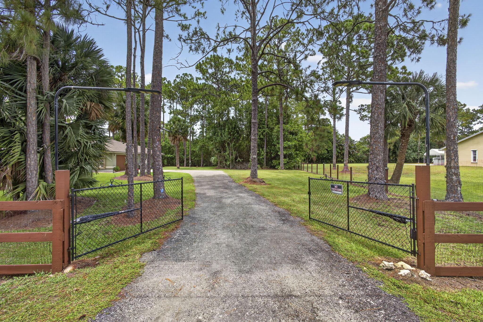 14881 68th Street N, Loxahatchee, FL 33470 - Photo 2