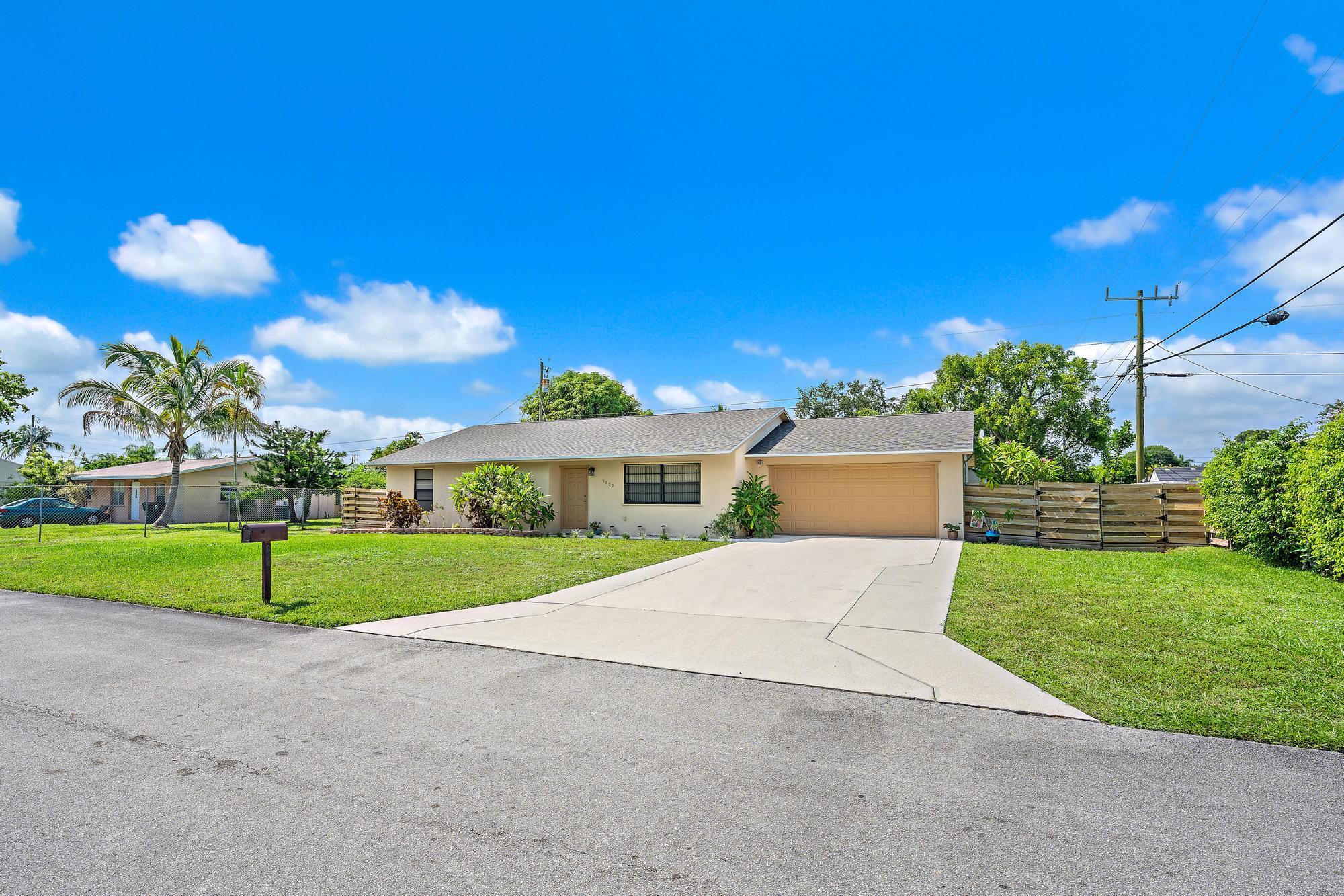 9090 Palladium Place, Lake Worth, FL 33467 - Photo 3