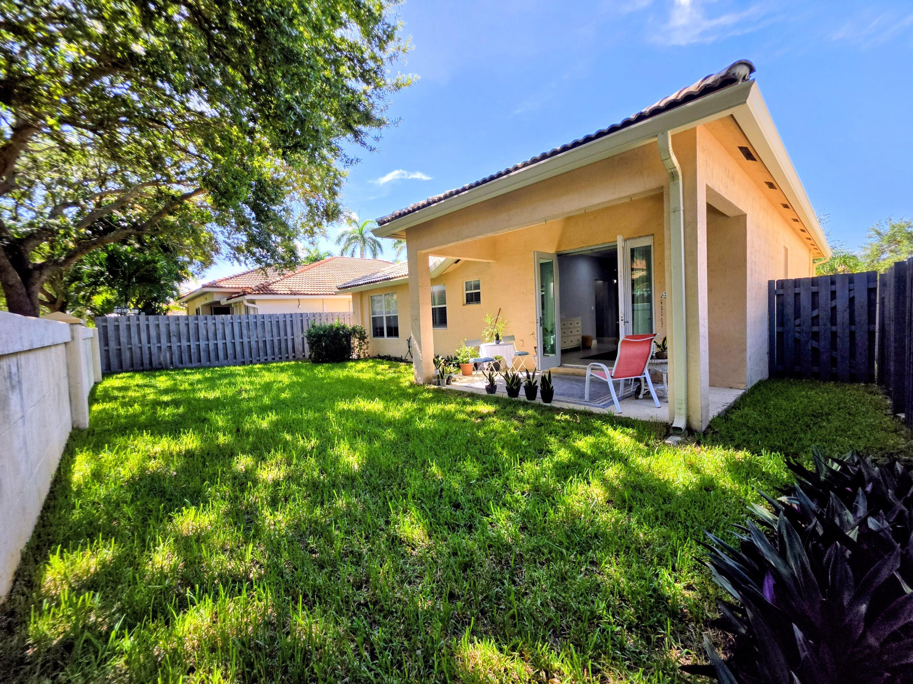 14013 N Cypress Cove Circle, Davie, FL 33325 - Photo 5