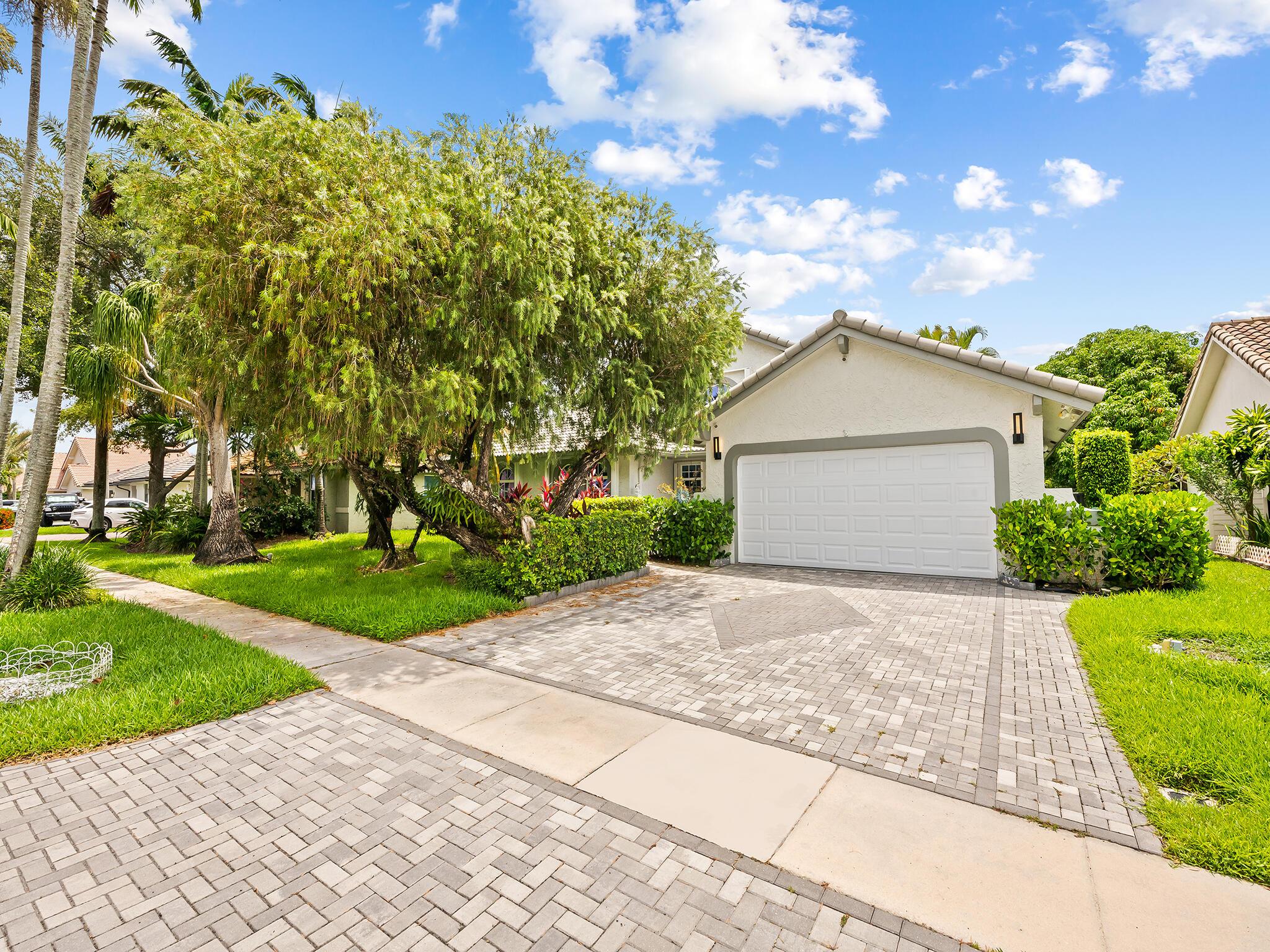 1750 W Oak Knoll Circle, Davie, FL 33324 - Photo 5