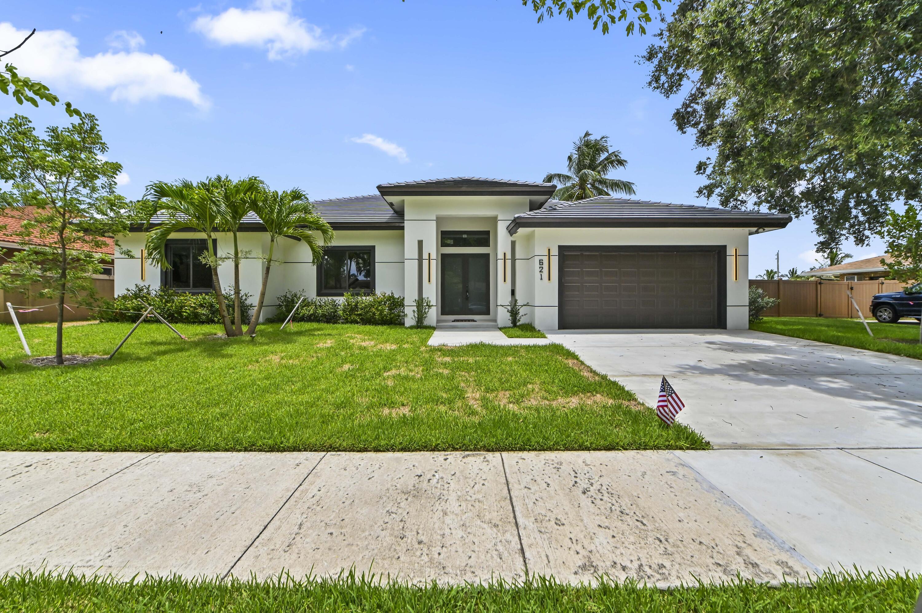 621 NW 42nd Avenue, Coconut Creek, FL 33066 - Photo 2