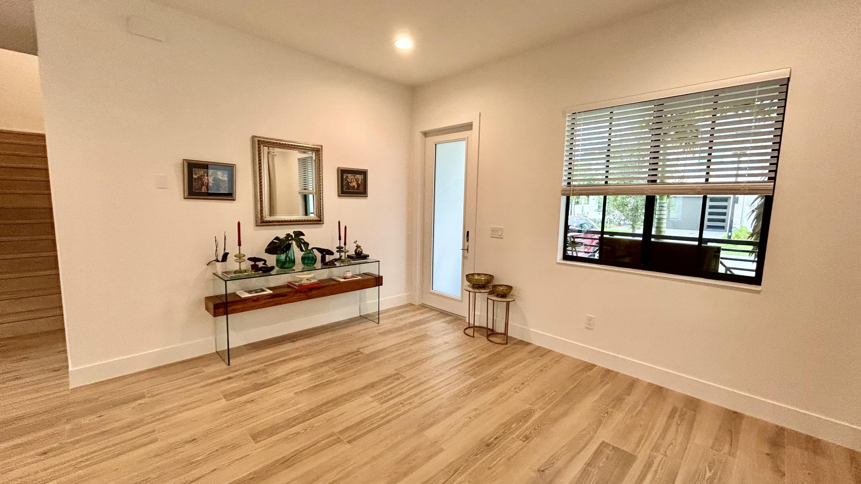 1423 SW 23rd Street, Fort Lauderdale, FL 33315 - Photo 2