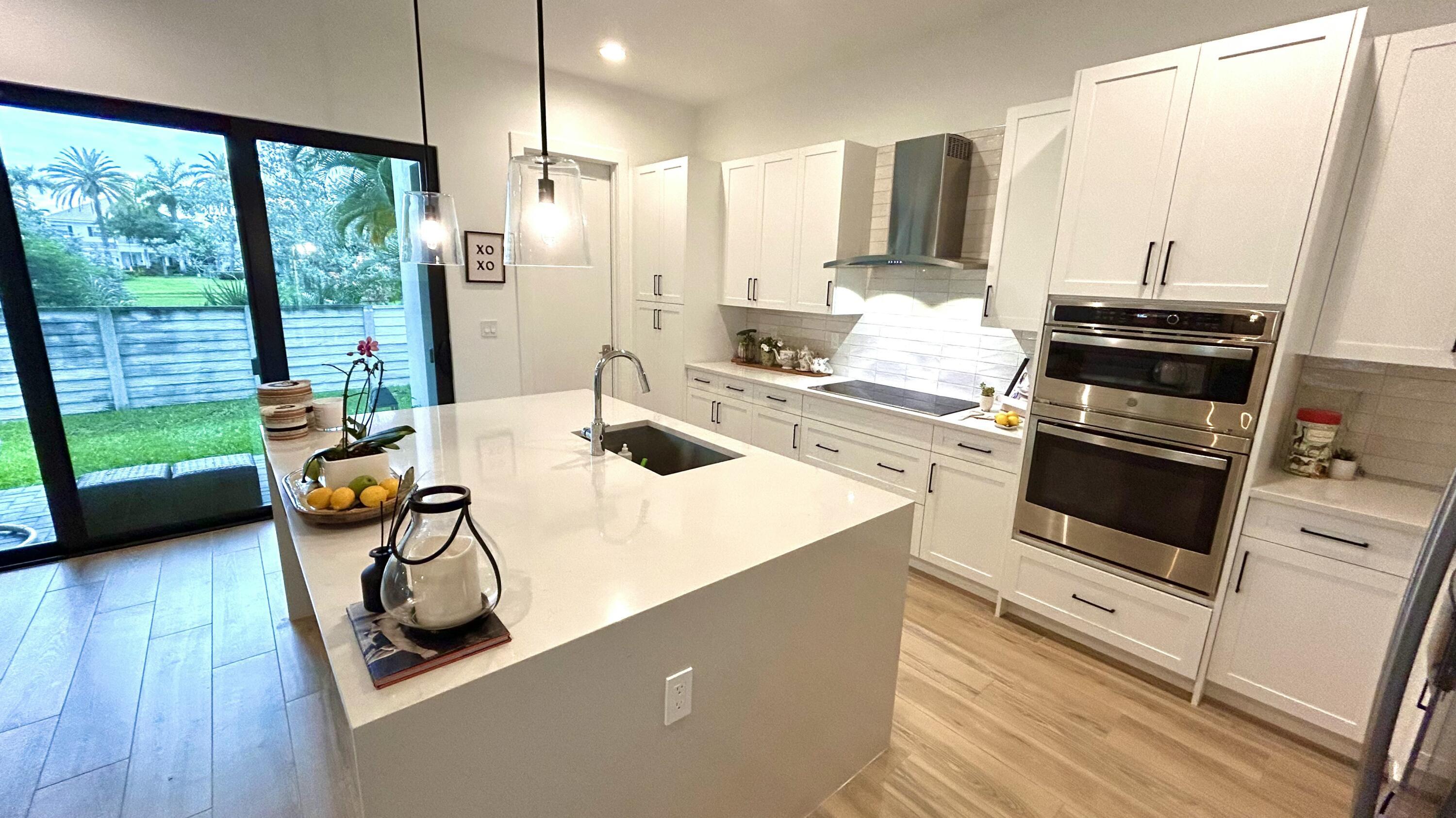 1423 SW 23rd Street, Fort Lauderdale, FL 33315 - Photo 3