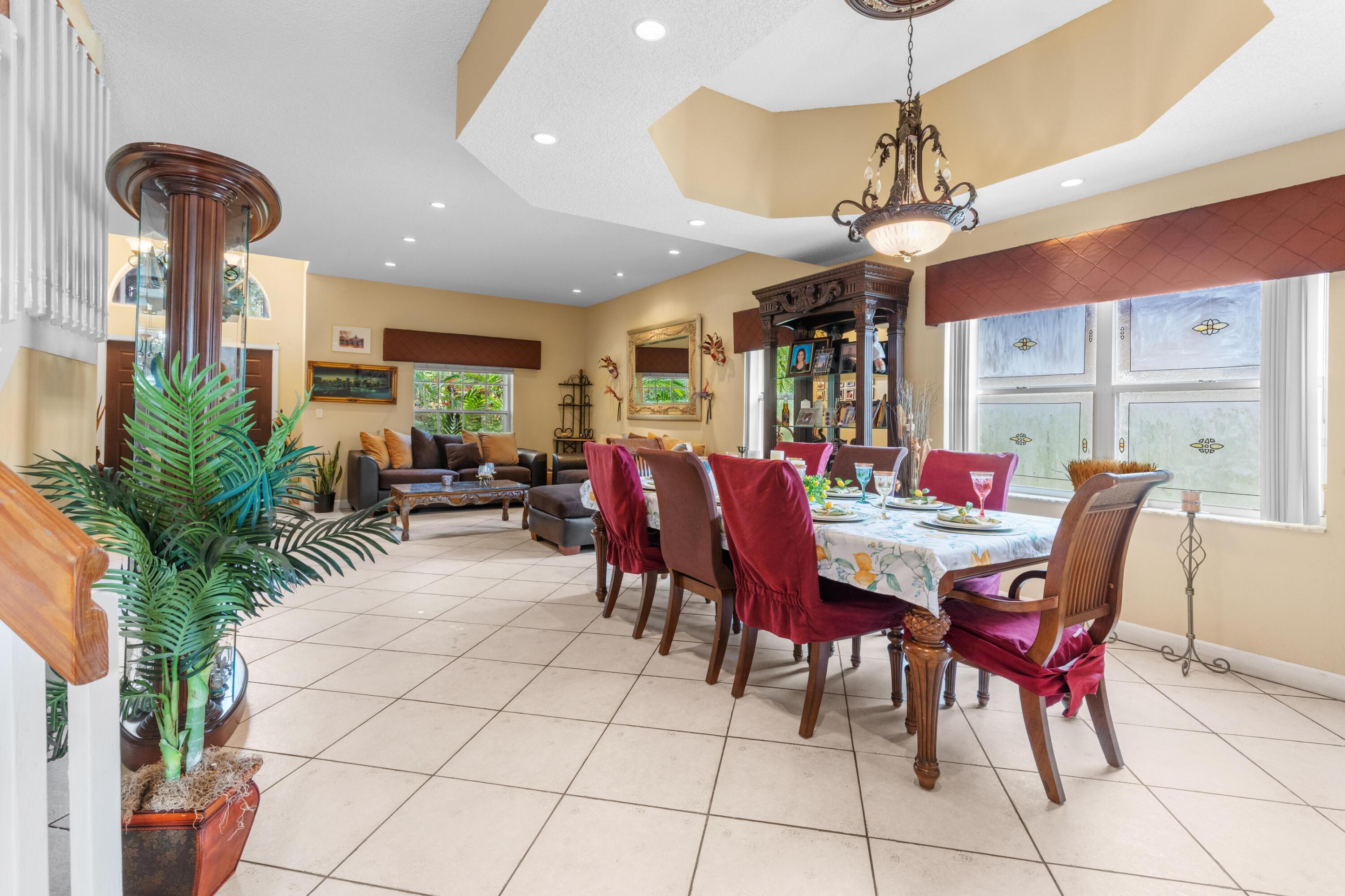 1021 NW 185th Avenue, Pembroke Pines, FL 33029 - Photo 5