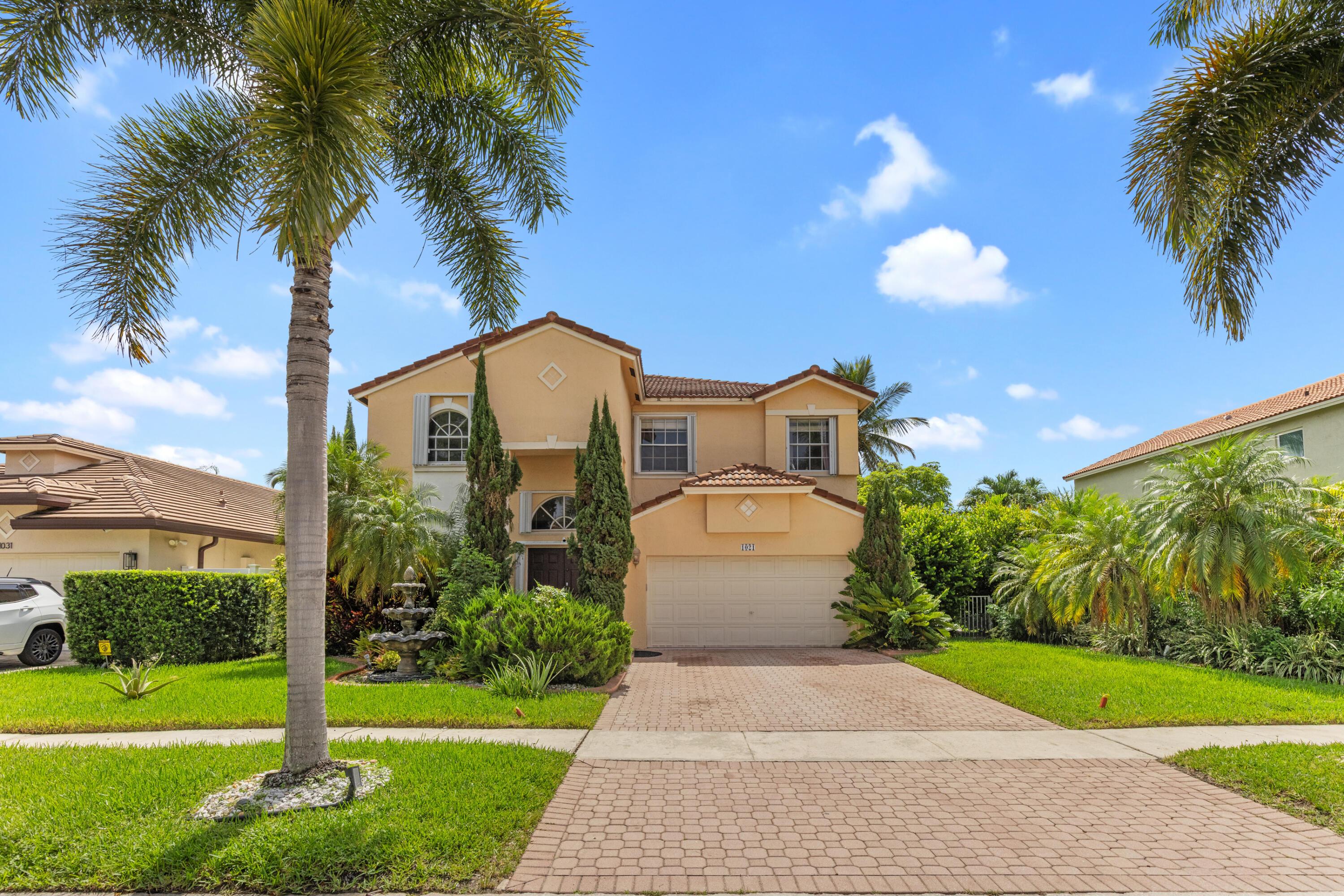 1021 NW 185th Avenue, Pembroke Pines, FL 33029, Pembroke Pines