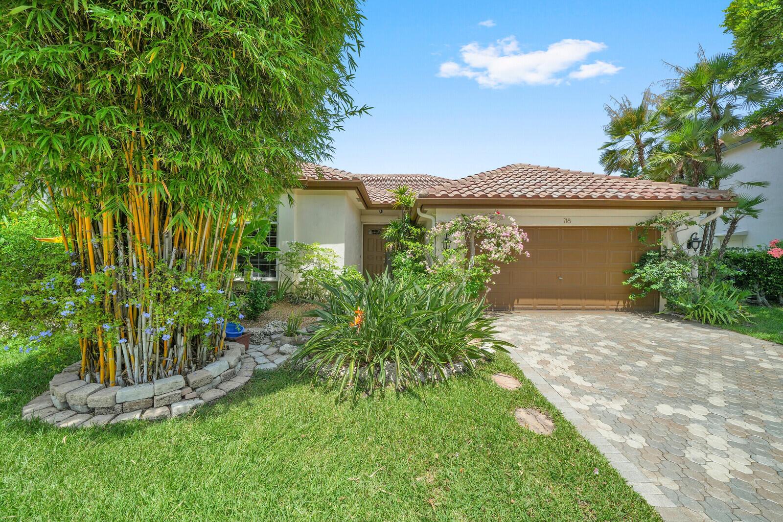718 NW 177th Avenue, Pembroke Pines, FL 33029, Pembroke Pines