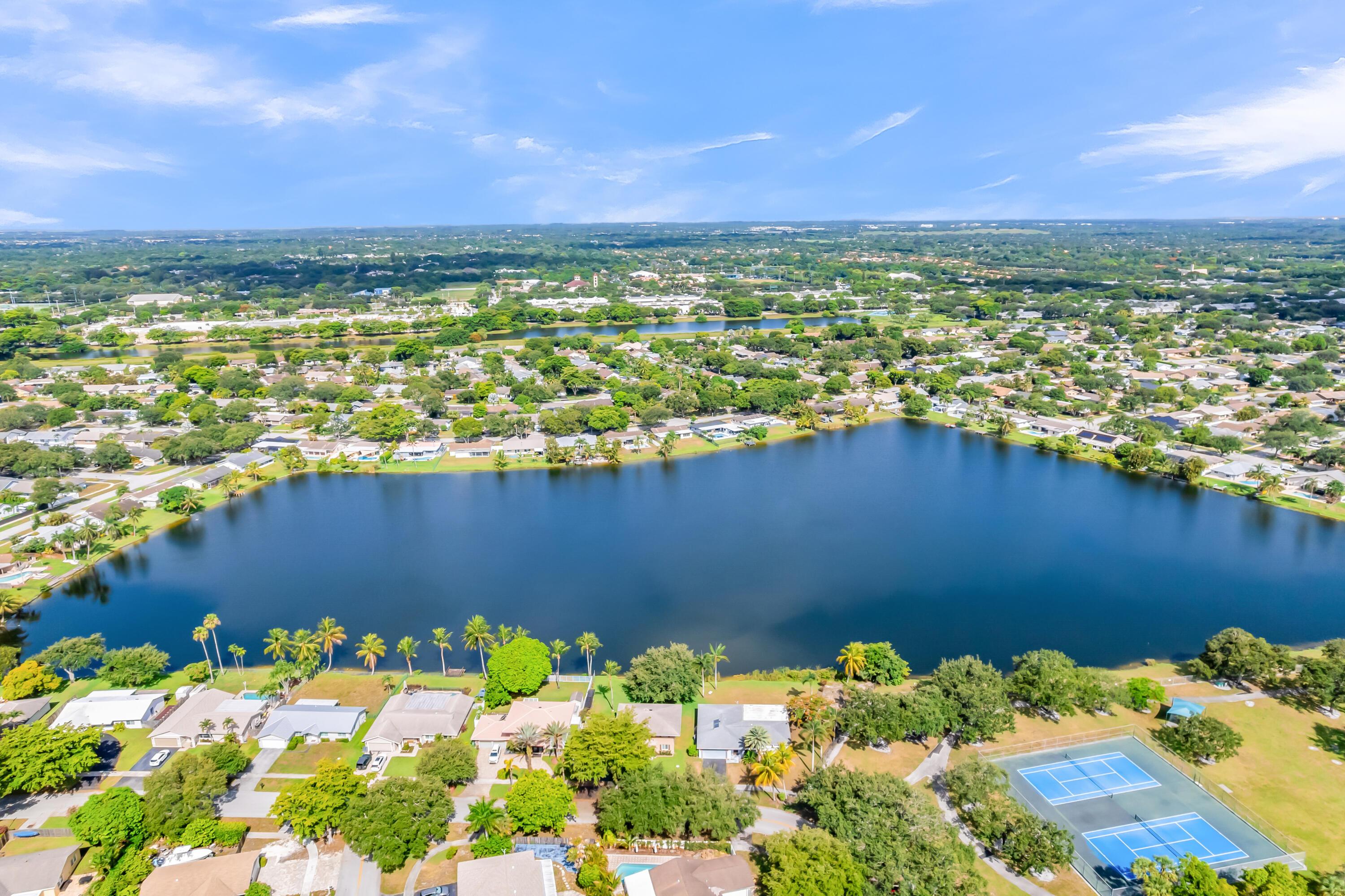 5523 SW 116TH Avenue, Cooper City, FL 33330 - Photo 2