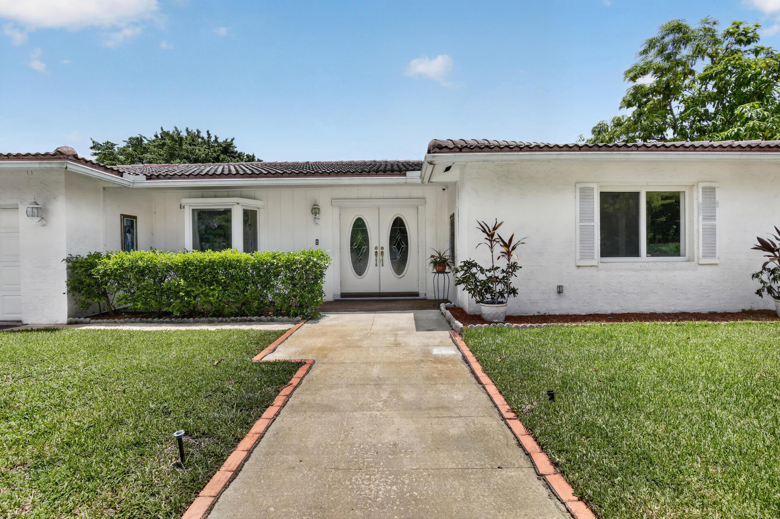 410 Bonaventure Boulevard, Weston, FL 33326 - Photo 5