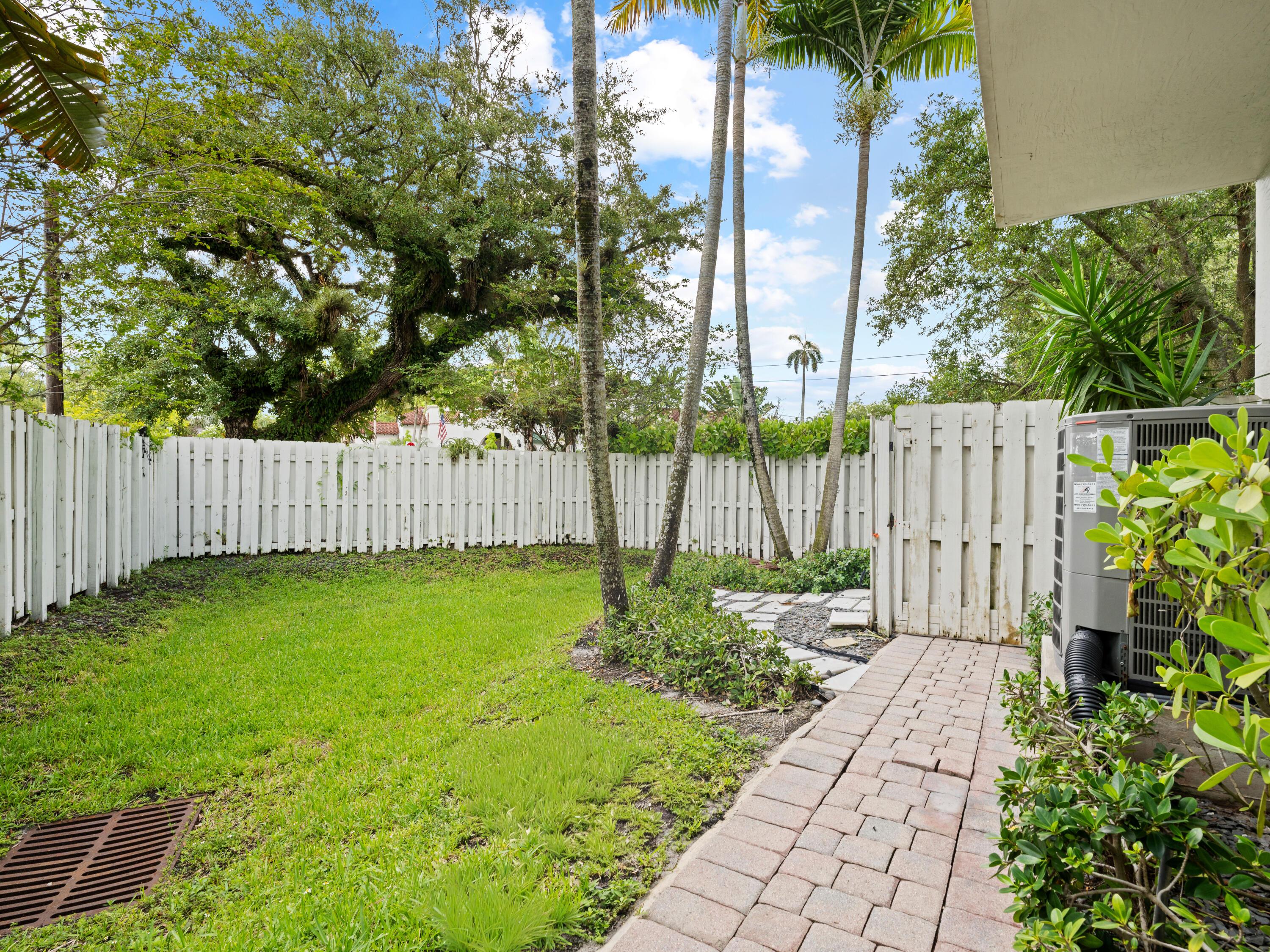 1101 Waverly Road, Fort Lauderdale, FL 33312 - Photo 3