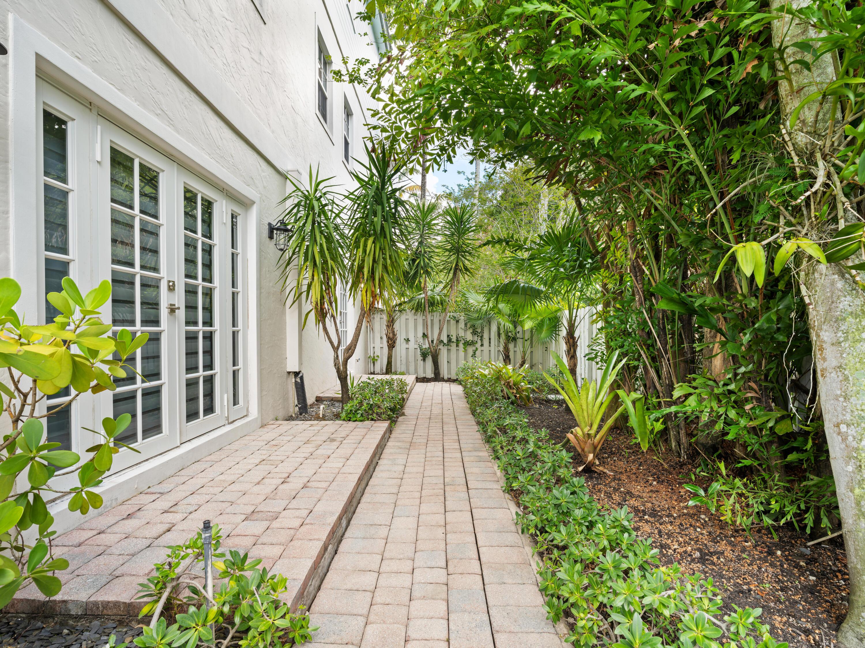 1101 Waverly Road, Fort Lauderdale, FL 33312 - Photo 4
