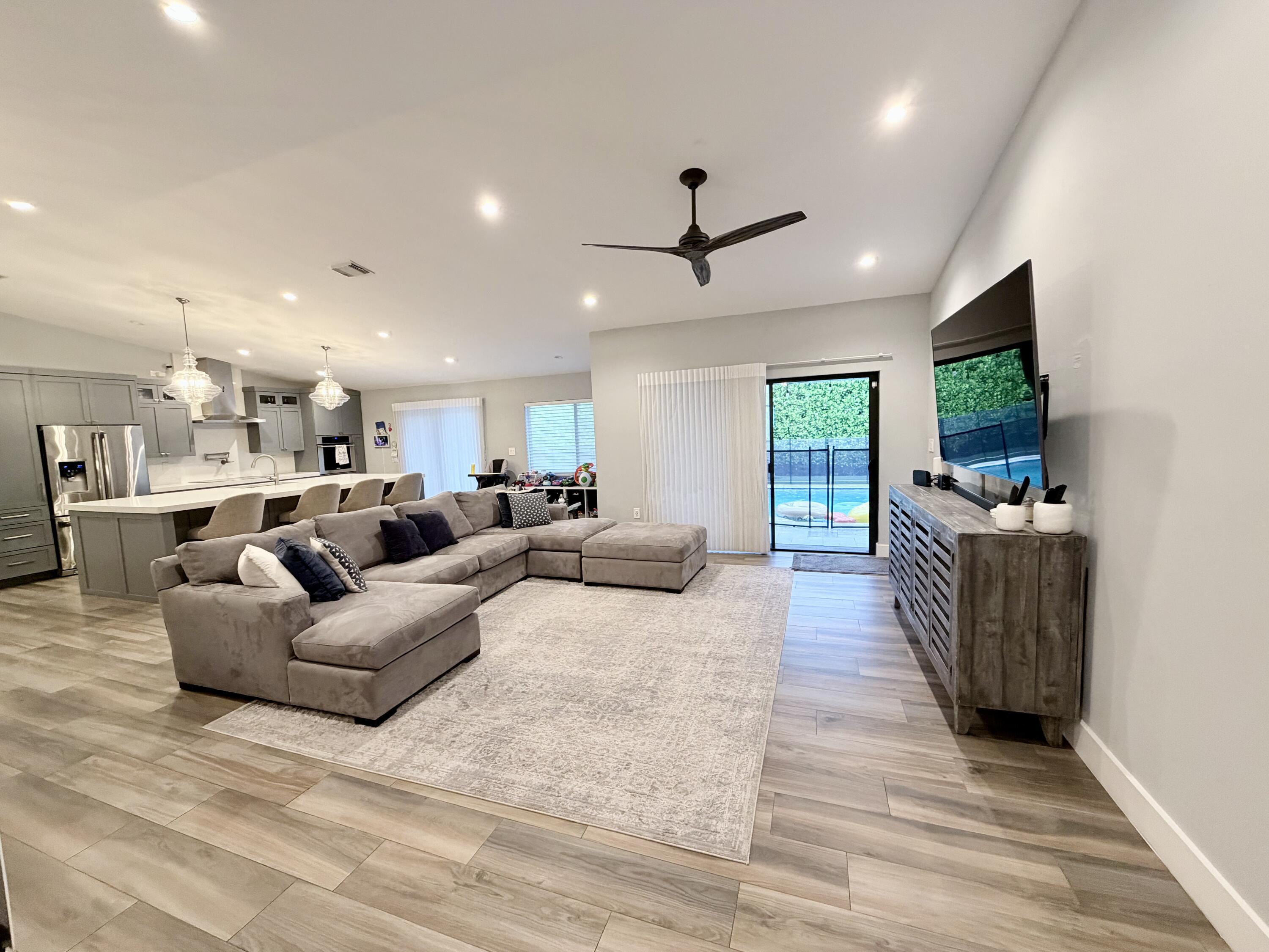 1341 NW WHITE STONE Way, Davie, FL 33325 - Photo 3