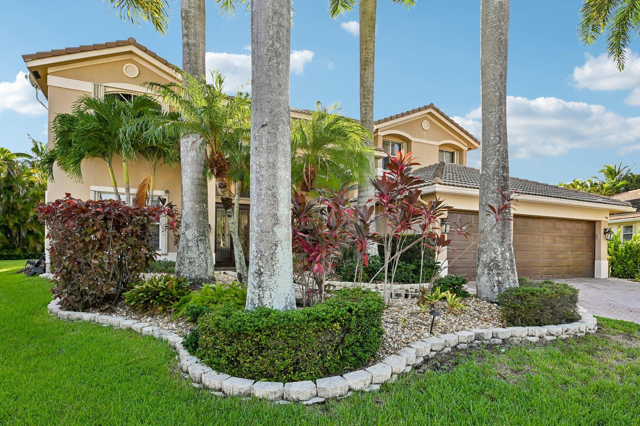 1664 Victoria Pointe Lane, Weston, FL 33327 - Photo 5