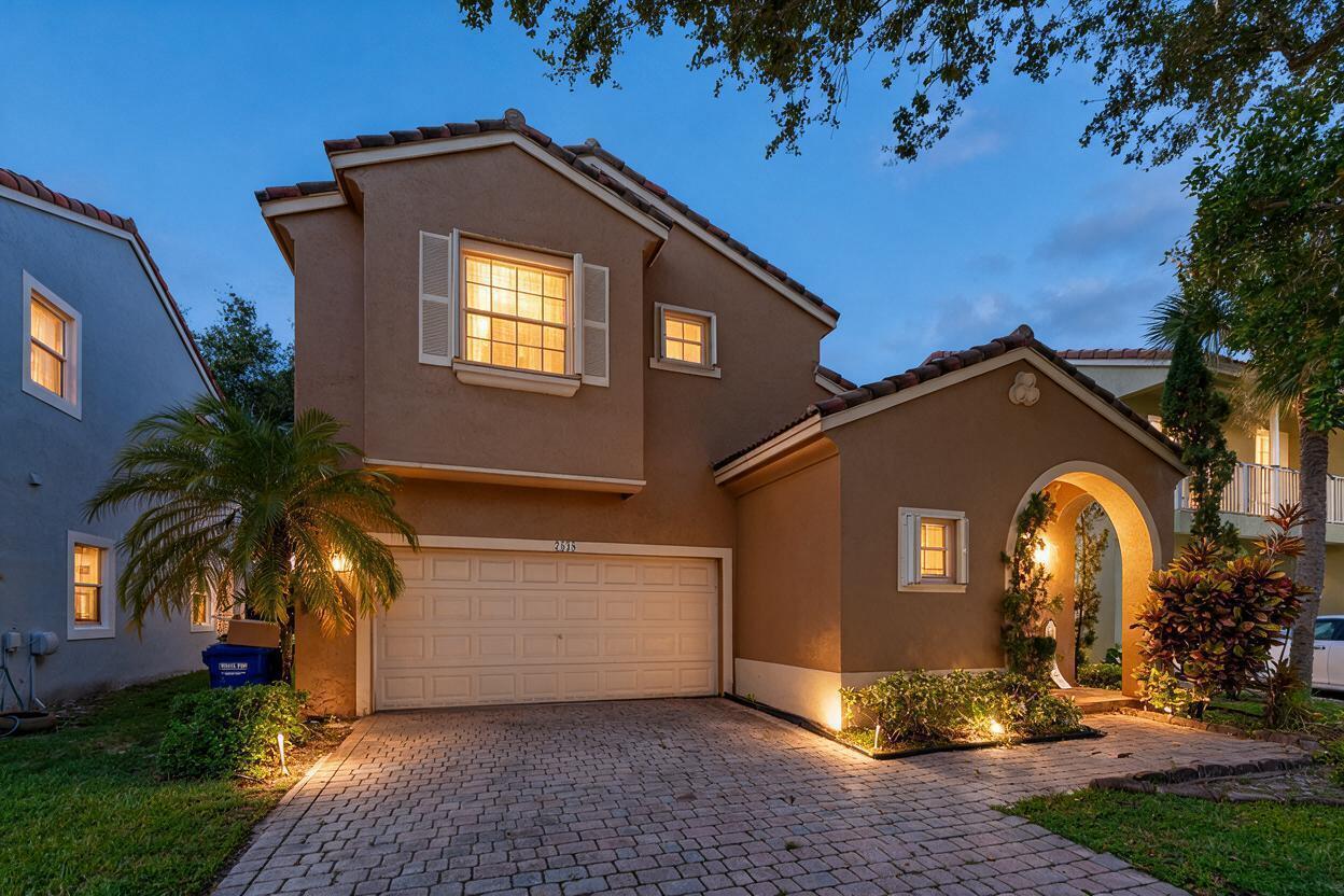 7538 NW 17TH Drive, Pembroke Pines, FL 33024 - Photo 3