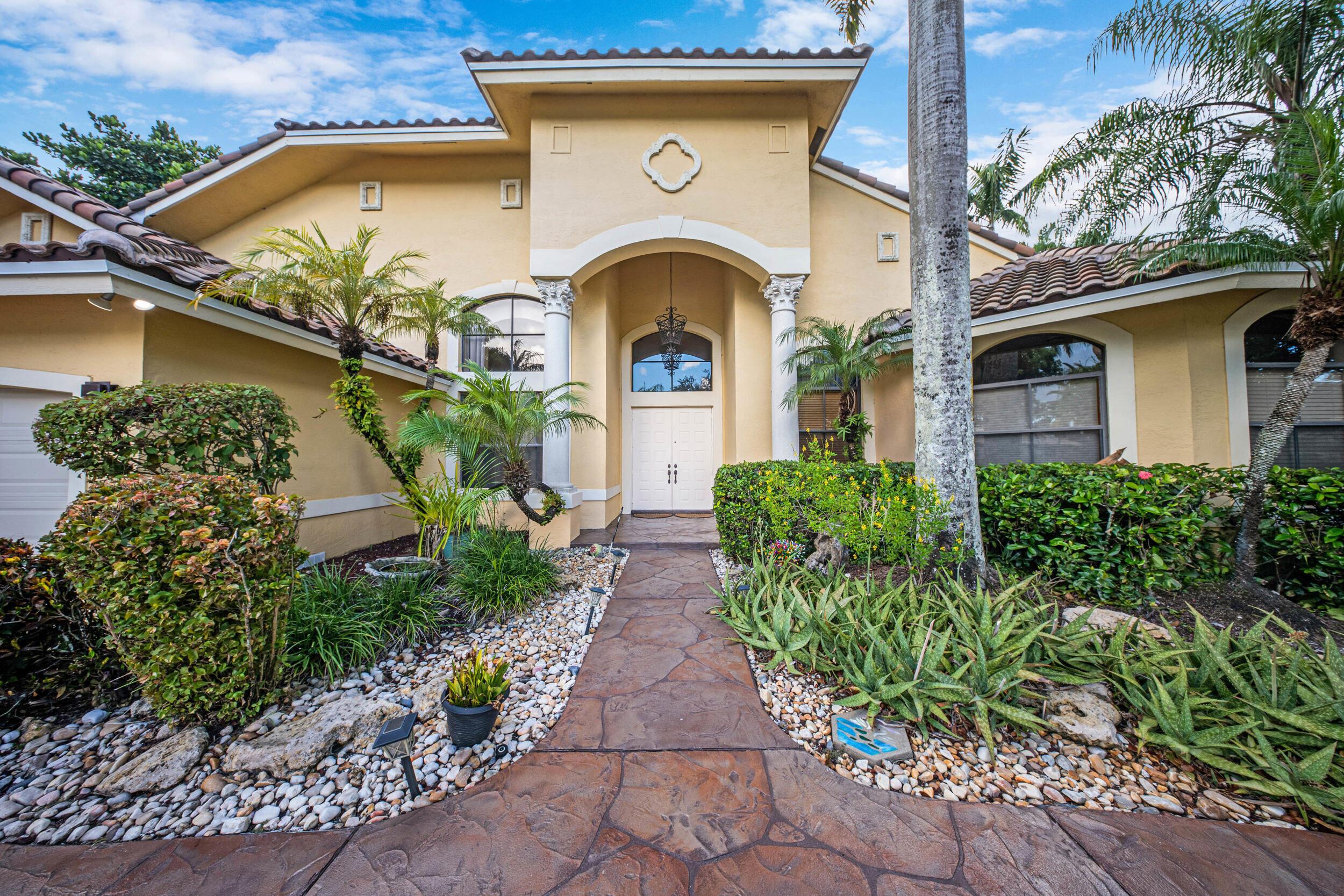 2191 SW 131st Terrace, Davie, FL 33325 - Photo 2