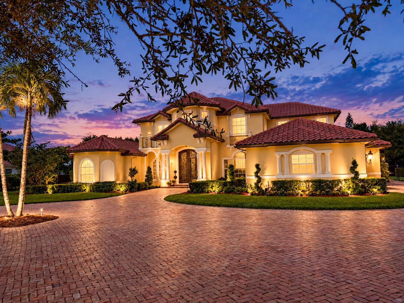 2825 Jockey Circle W, Davie, FL 33330 - Photo 2