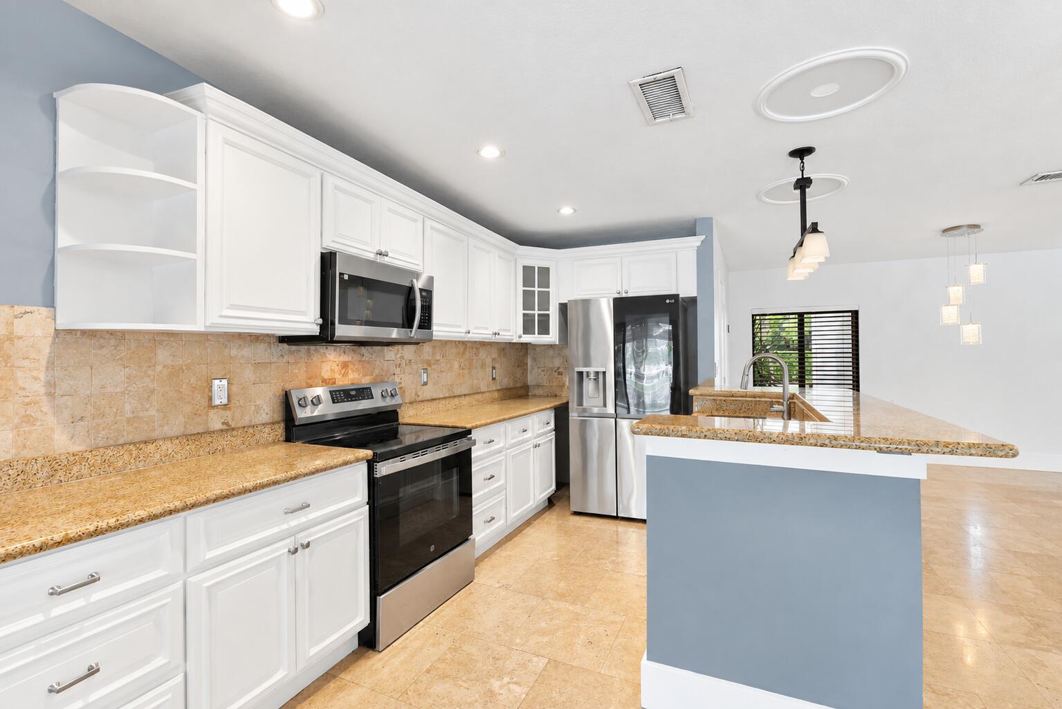 11905 SAILBOAT Drive, Cooper City, FL 33026 - Photo 5