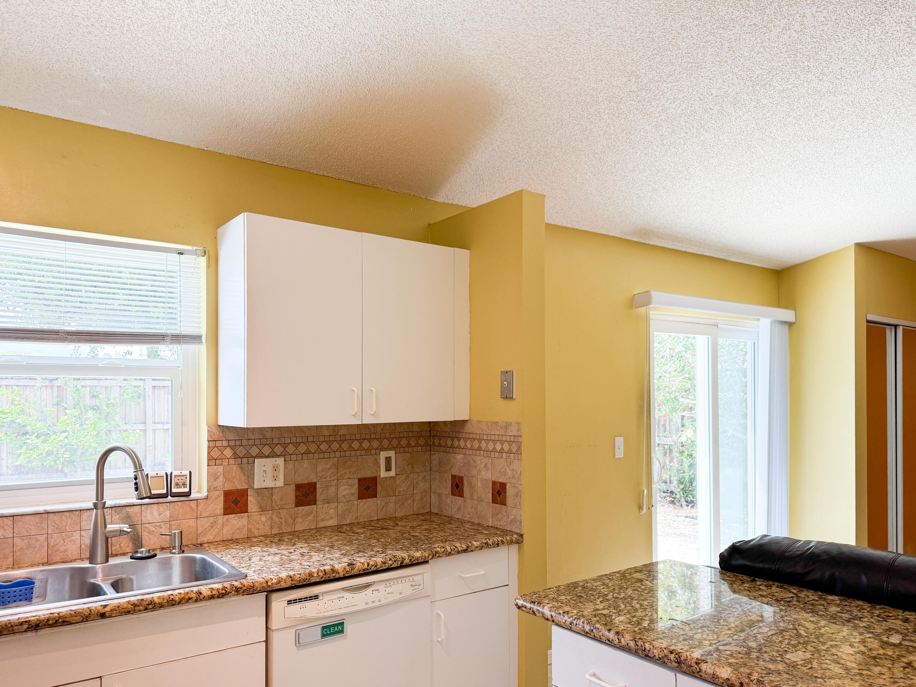 4786 NW 14th Street, Coconut Creek, FL 33063 - Photo 5