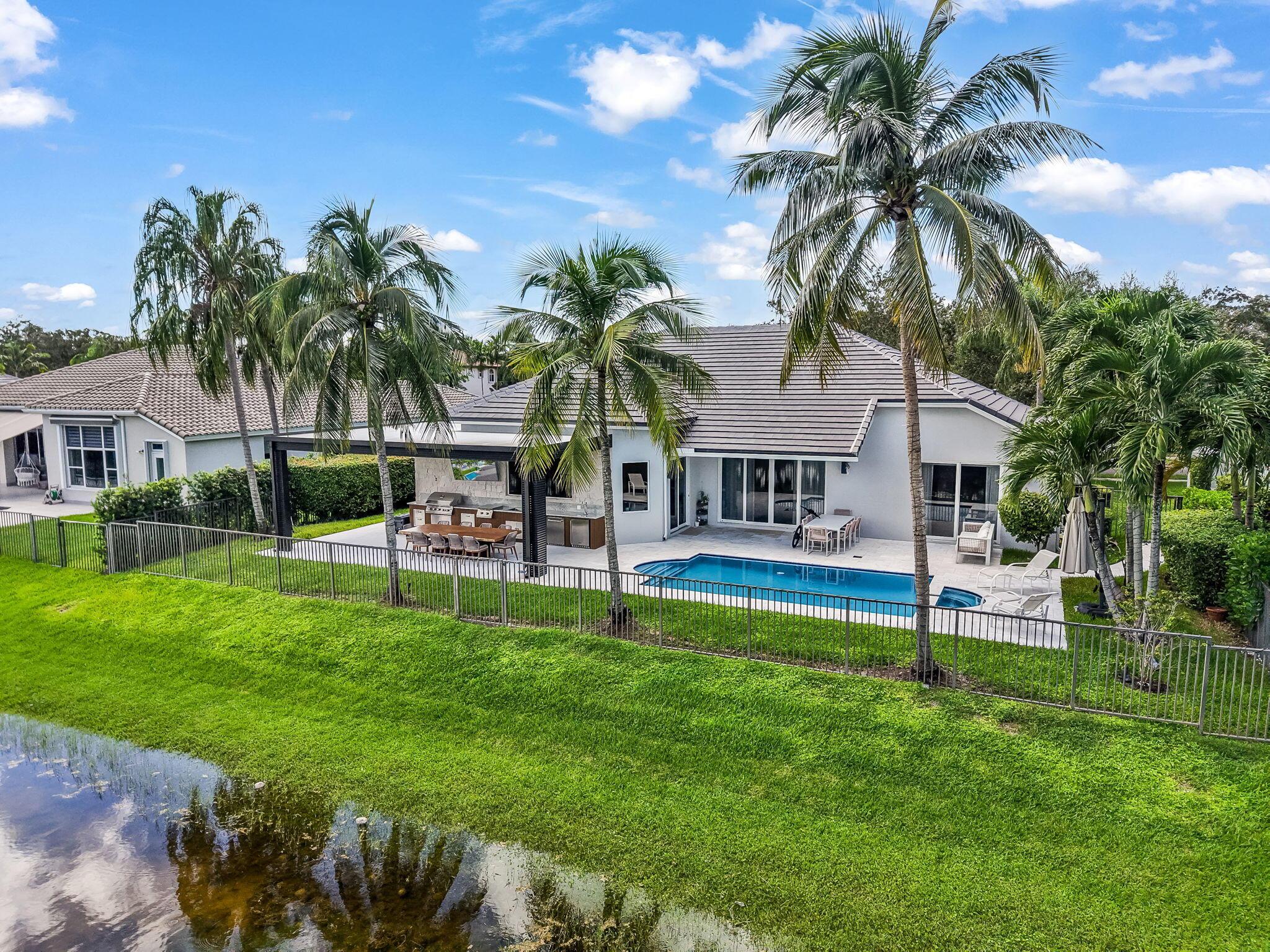 2678 MEADOWOOD Drive, Weston, FL 33332, Weston