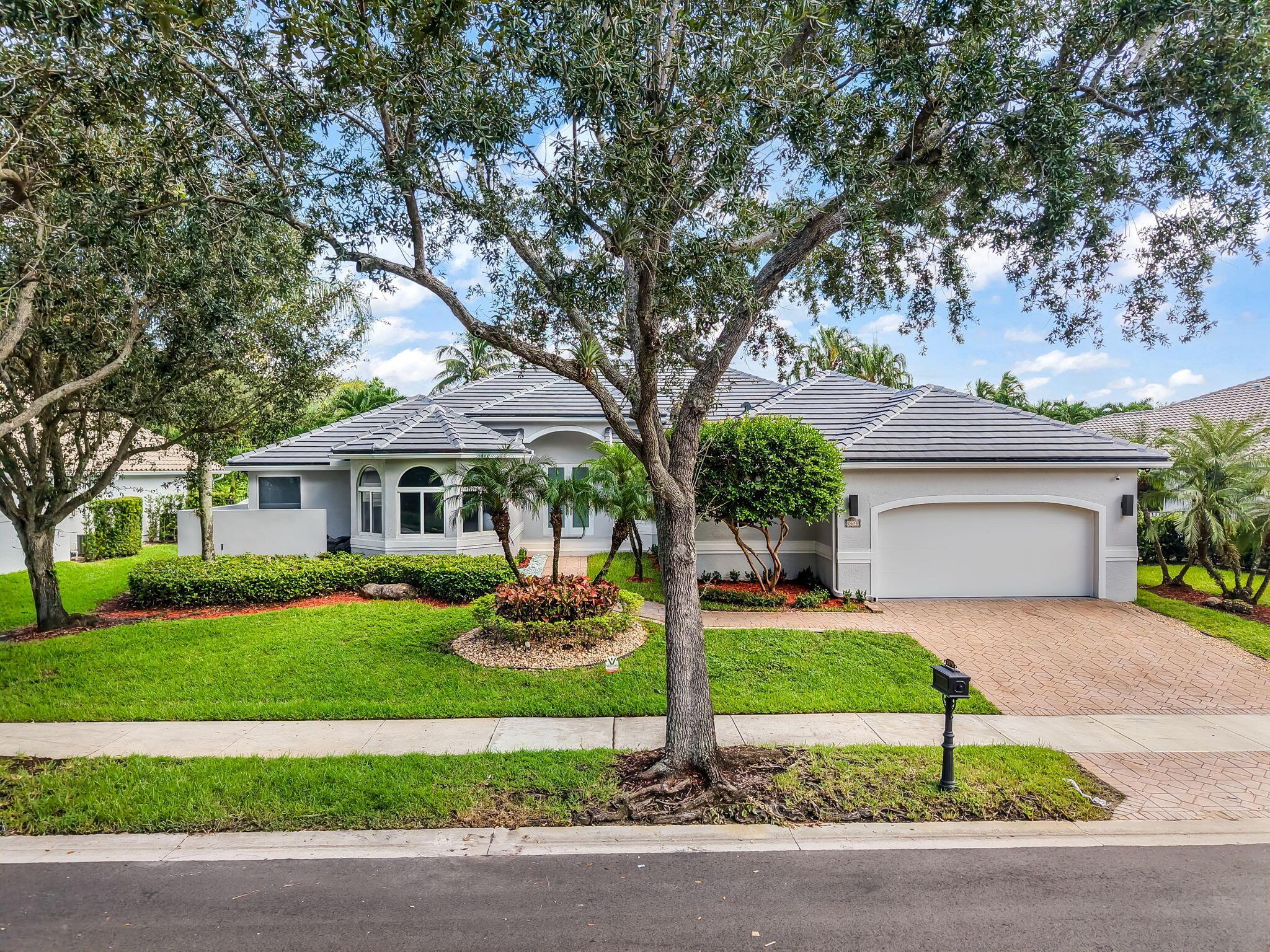 2678 MEADOWOOD Drive, Weston, FL 33332 - Photo 3