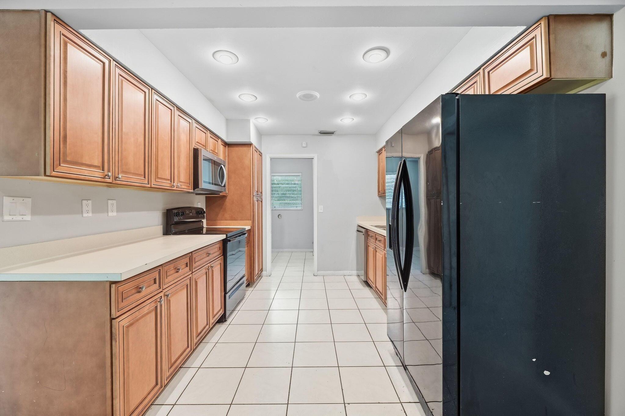 831 NW 43RD Avenue, Coconut Creek, FL 33066 - Photo 5