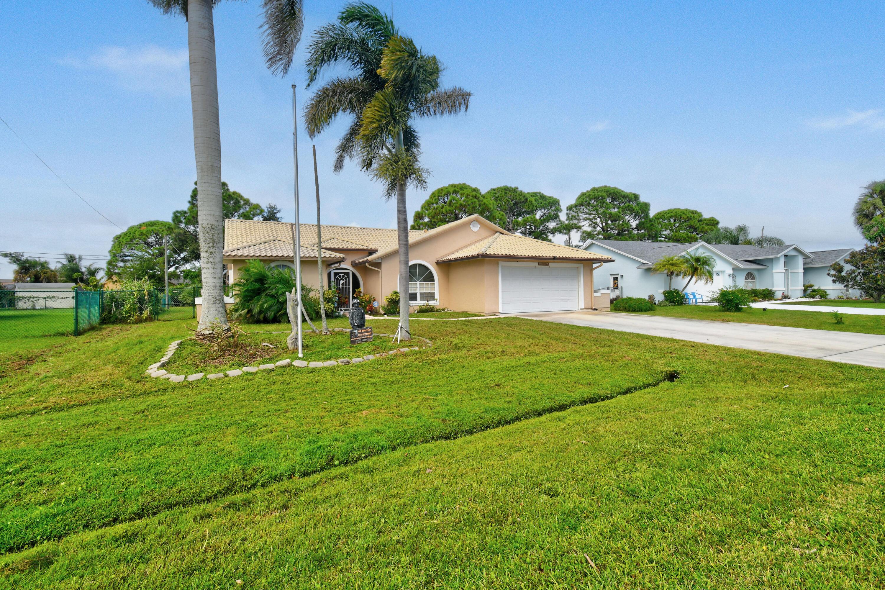 1758 SE DUMA Terrace, Port St. Lucie, FL 34952 - Photo 2