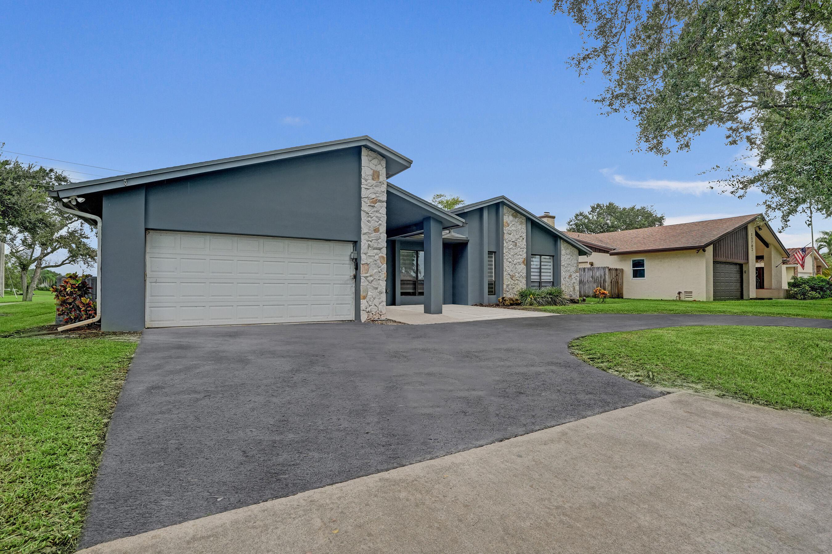11700 S ISLAND Road, Cooper City, FL 33026 - Photo 2