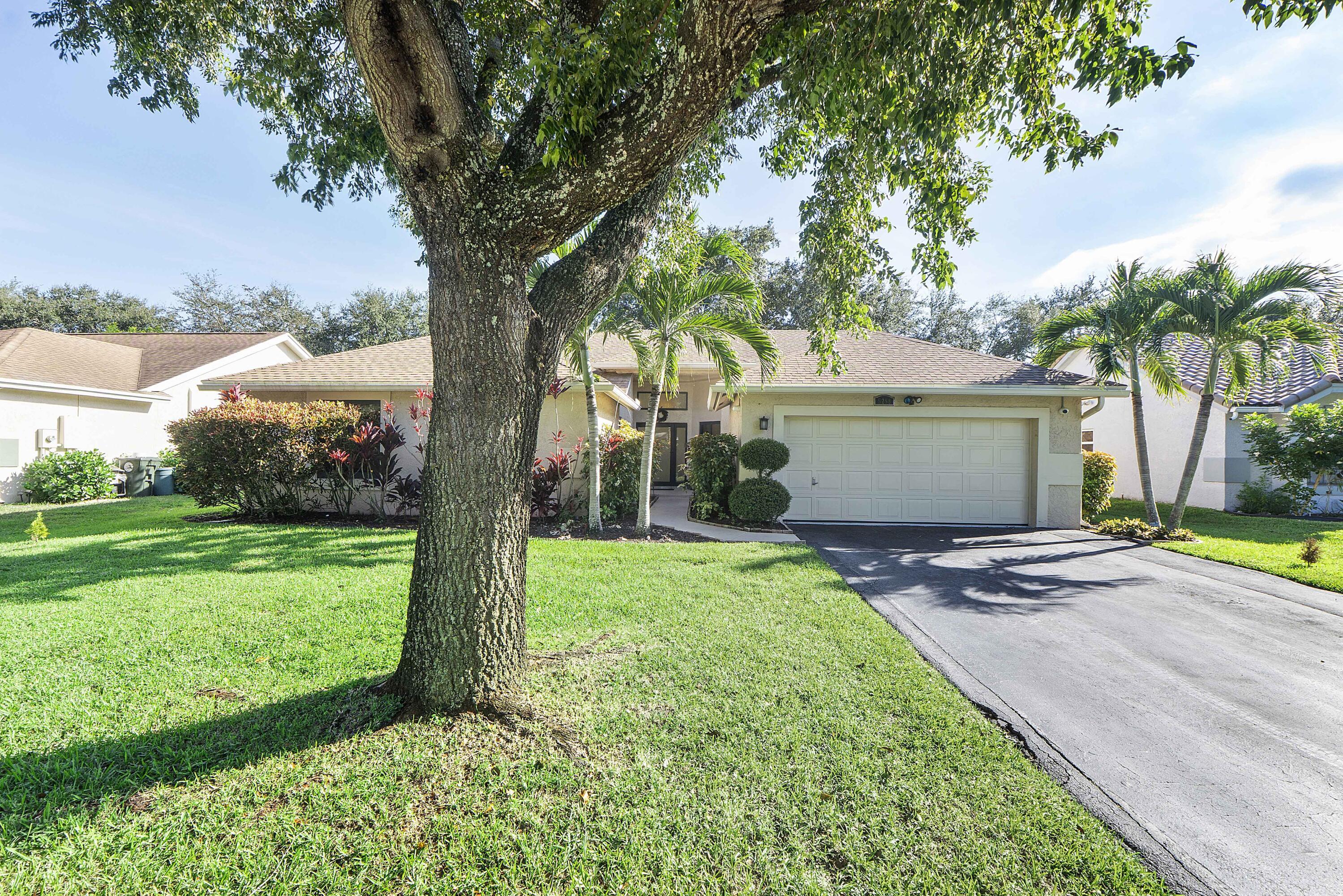 5258 NW 51ST Court, Coconut Creek, FL 33073 - Photo 2