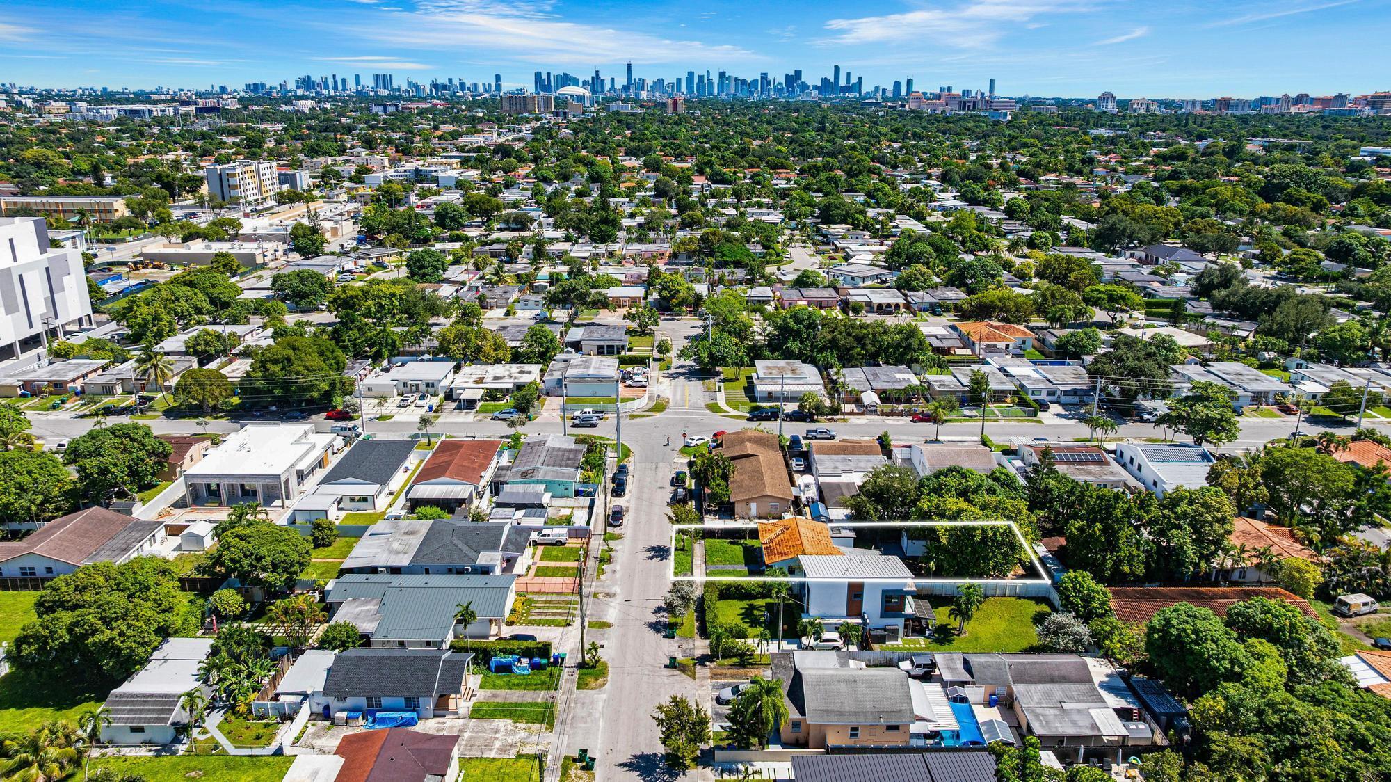5510 SW 2nd Street, Miami, FL 33134 - Photo 2