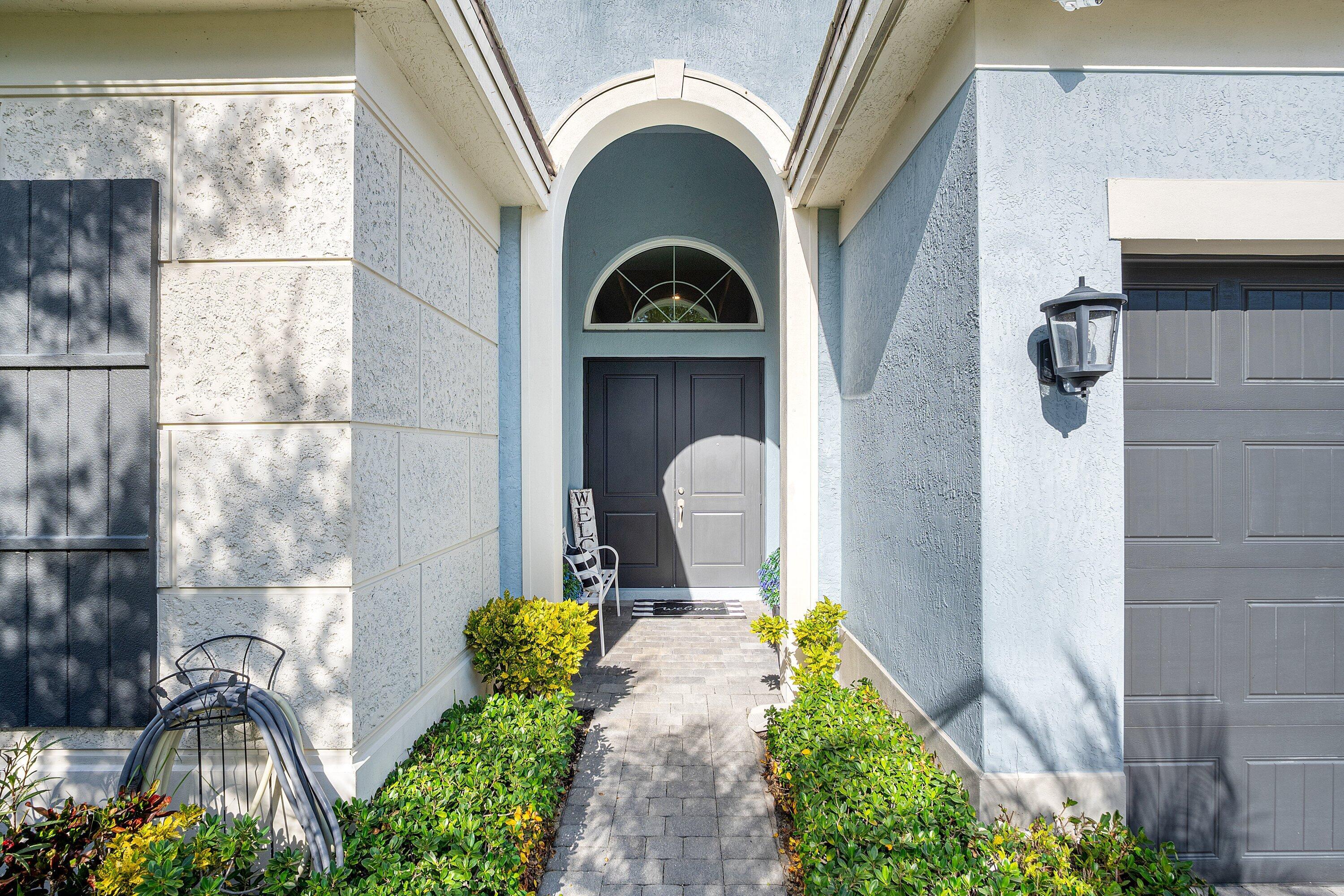 9197 Greenspire Lane, Lake Worth, FL 33467 - Photo 4