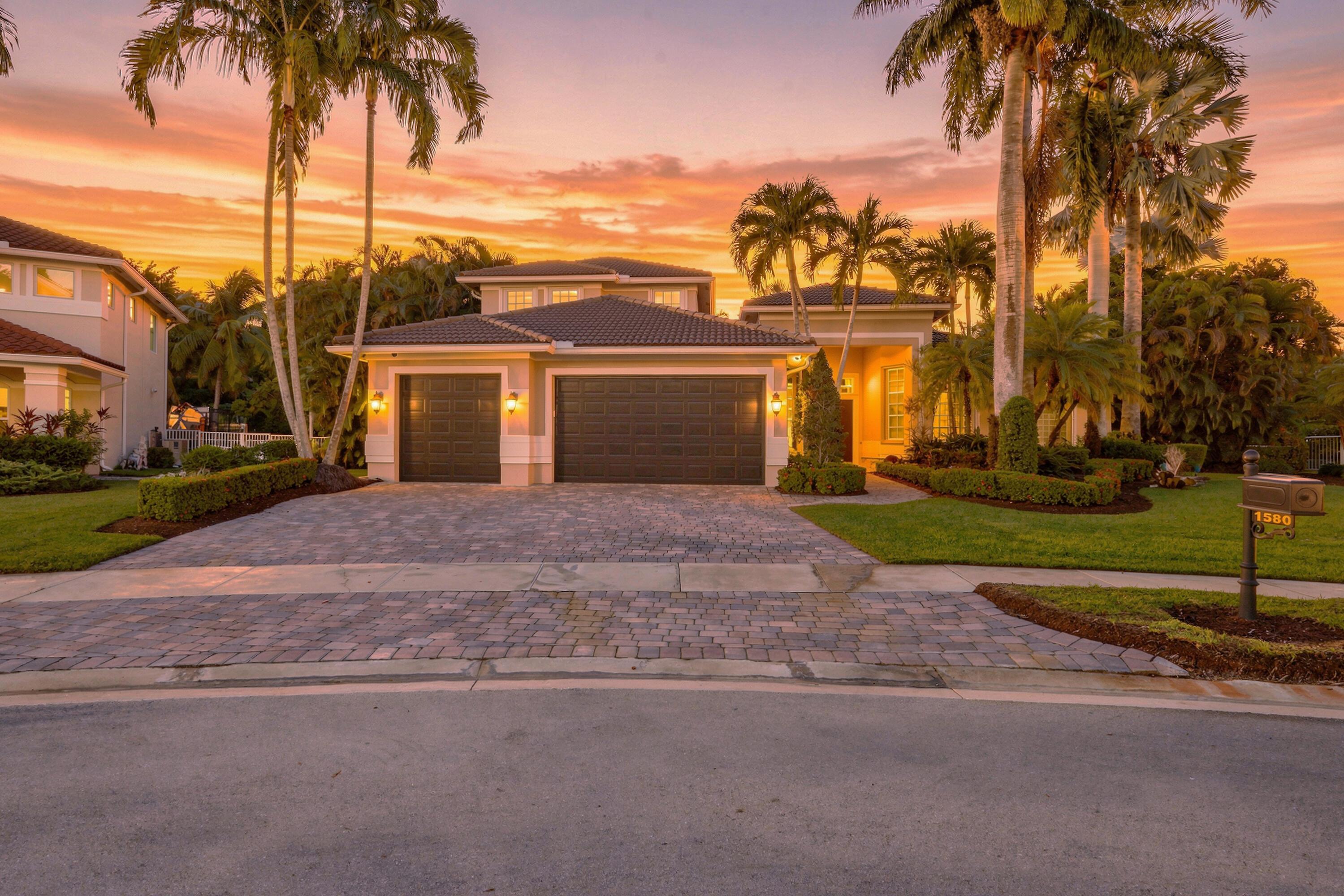 1580 VICTORIA ISLE Way, Weston, FL 33327, Weston