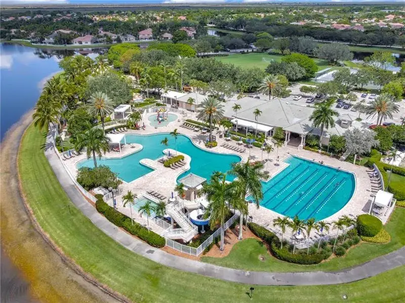 Savanna, Weston neighborhood